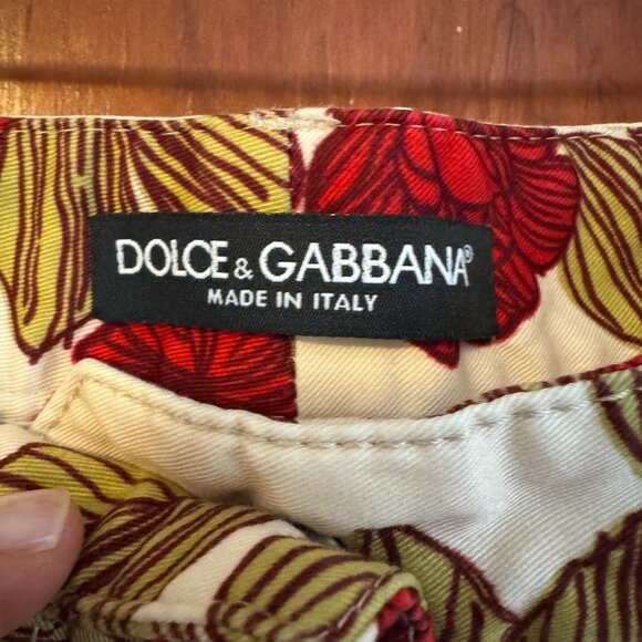 Dolce & Gabbana Cream Red Floral Cropped Pants - Picture 3 of 3